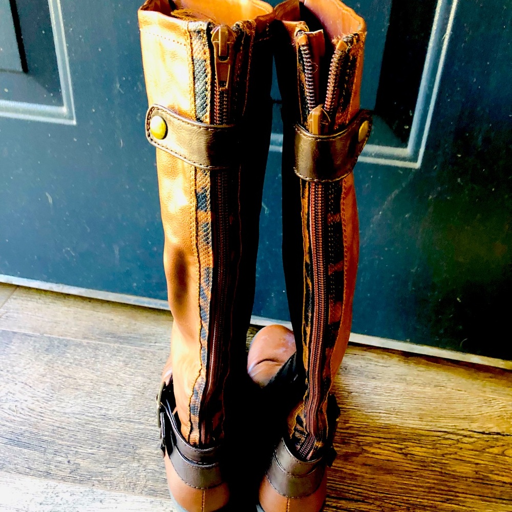 brown boots with leopard print on zipper